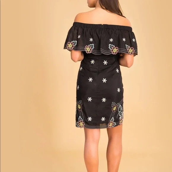 Alice McCall Honeycomb Daisy Dress, size 2, NWT - Picture 5 of 11